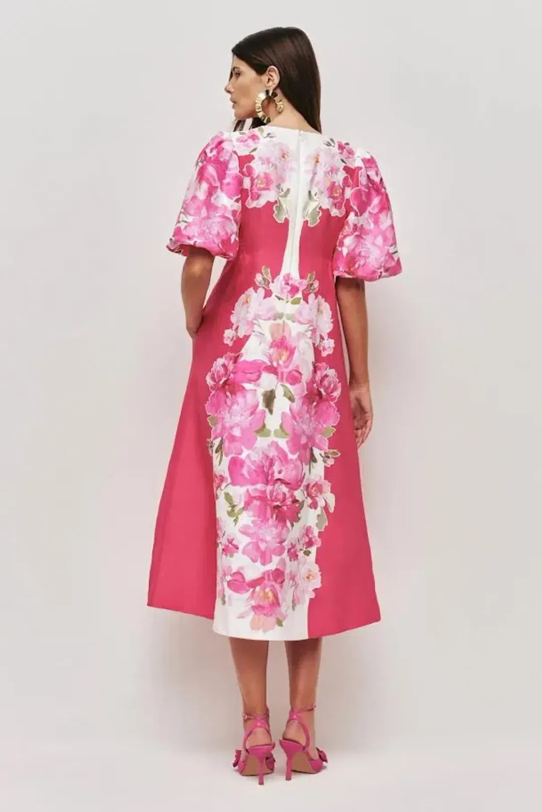 🩷 AJE Overflow Knotted Floral Midi Dress in 'Rosa Bold' Pink – 12 AU 🩷 for rent on The Volte - main image