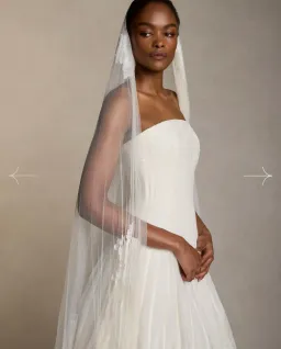 Danielle Frankel Pleated Malfroy Lace Veil for rent on The Volte - image 3