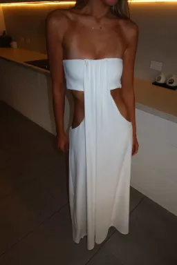 Serve The Brand Ophelia Maxi White for rent on The Volte - image 2