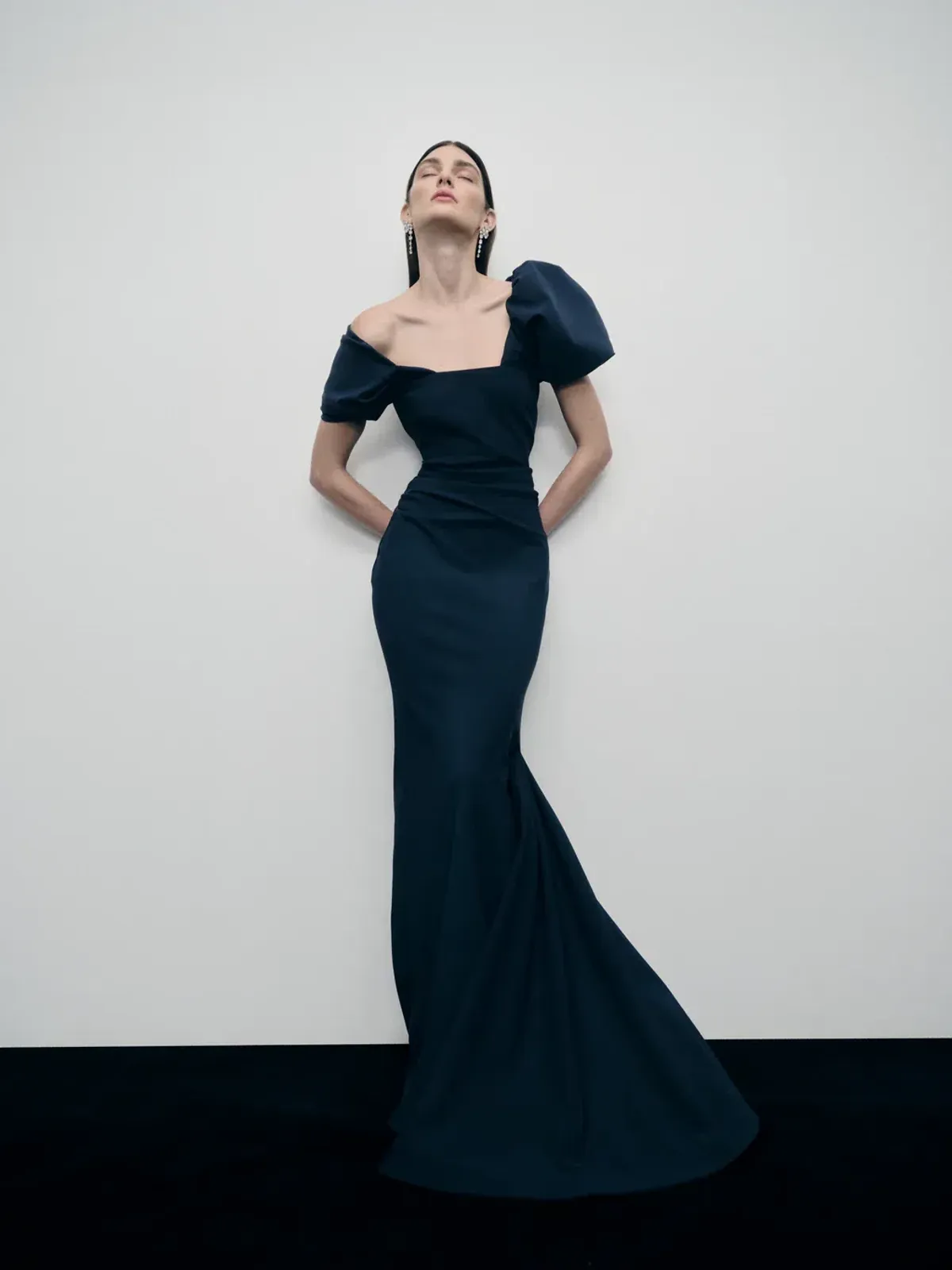 Rachel Gilbert - Jade Gown Size 8 - Image 2