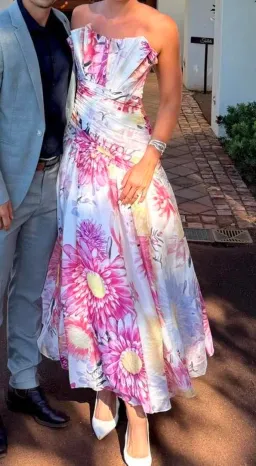 🌸New AJE Reflector Gown - Size 8 - Native Floral Pink - Sleeveless Formal Maxi Dress 🌸 for rent on The Volte - image 7