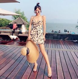 Realisation Par Devon Dress Flower Power Size XS/Au 6 for rent on The Volte - image 2