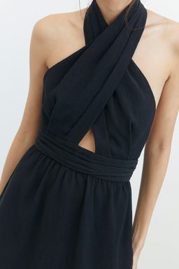 THIRD FORM Crossing Over Mini Dress in Black Ripple Size 6 for rent on The Volte - image 10