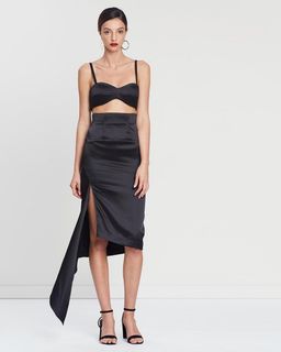 Lexi Piper Dress | Size 6 | Black for rent on The Volte - image 3
