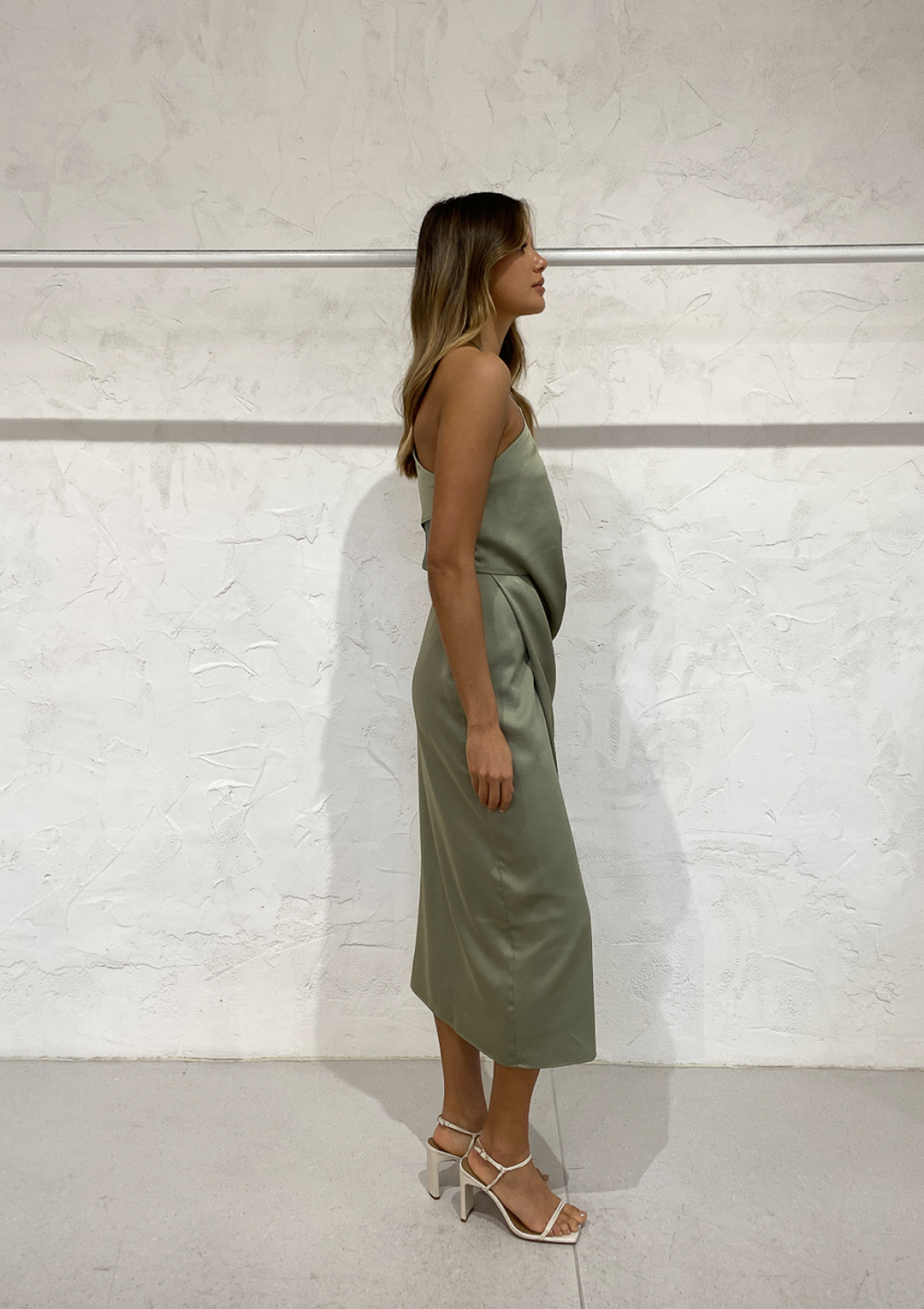 One Fell Swoop Elusive Midi Dress Green Size 12 for rent on The Volte - main image