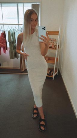 HENNE AGNES MIDI IN NUDE SIZE 6 for rent on The Volte - image 2