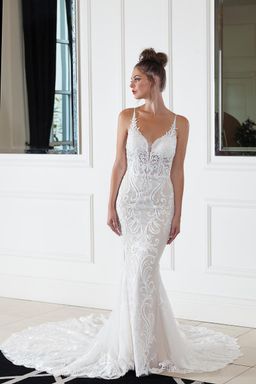 Gia wedding gown size 10 for rent on The Volte - image 3