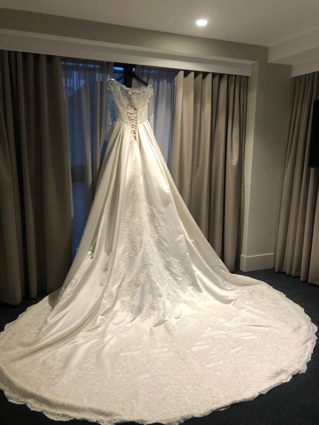 Wedding dress for rent on The Volte - main image