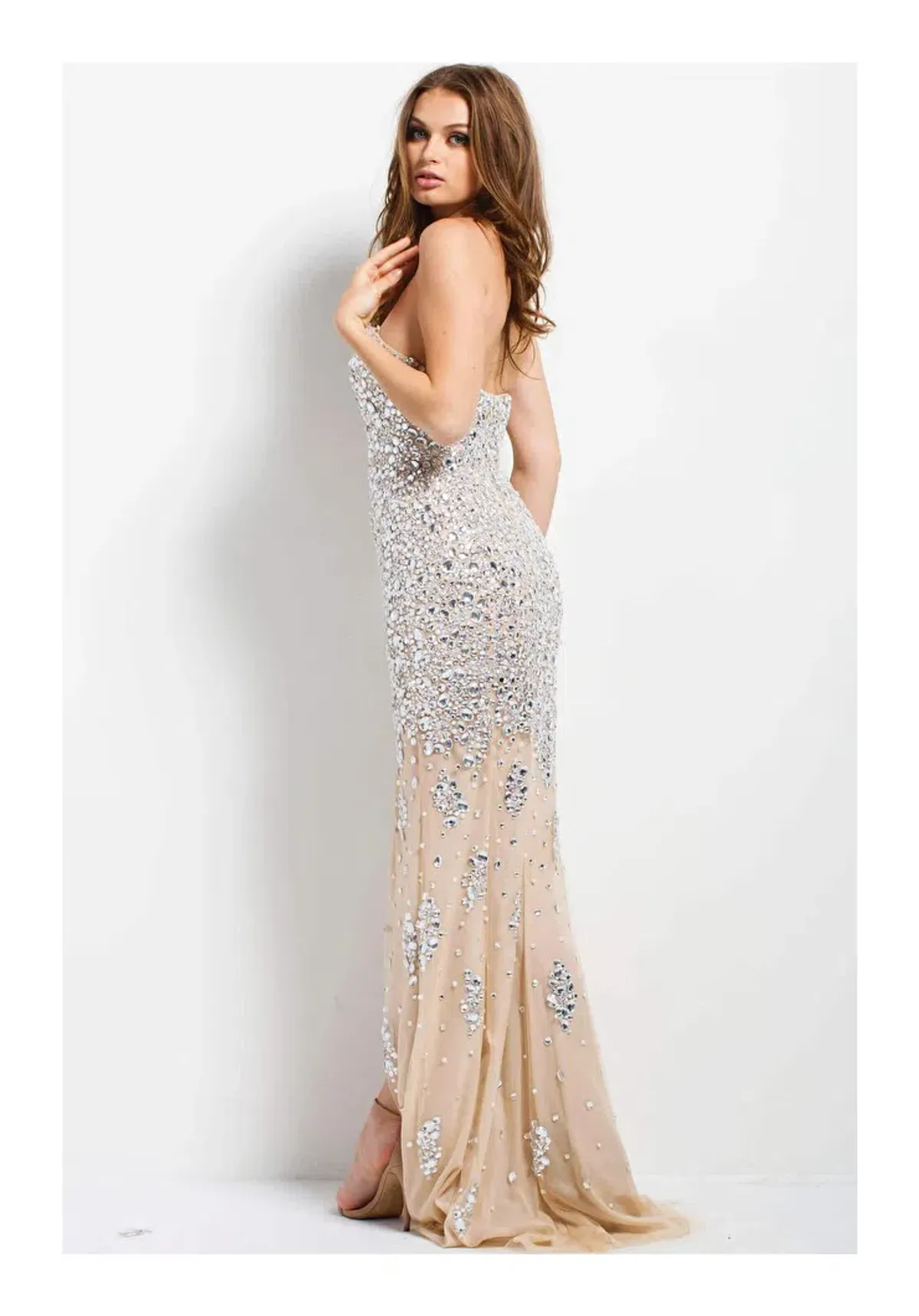 Jovani 4247 Gown Silver Nude Size 6 - Image 3