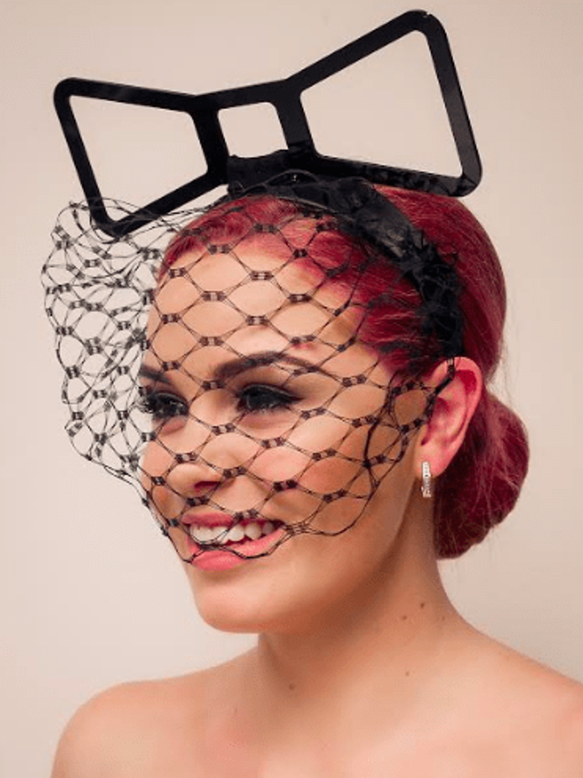 LITTLE MISS BRATTY BOW BLACK - Image 1