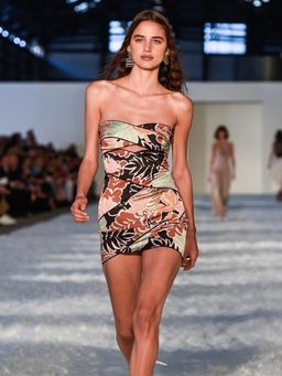 Bec and Bridge Babelini Mini Dress Print Size 10 for rent on The Volte - image 4