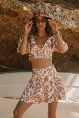 Shona Joy Carolina Linen Balloon Sleeve Crop Top Print Size 8 for rent on The Volte - image 4