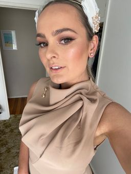 The Edge of Glory for rent on The Volte - image 5