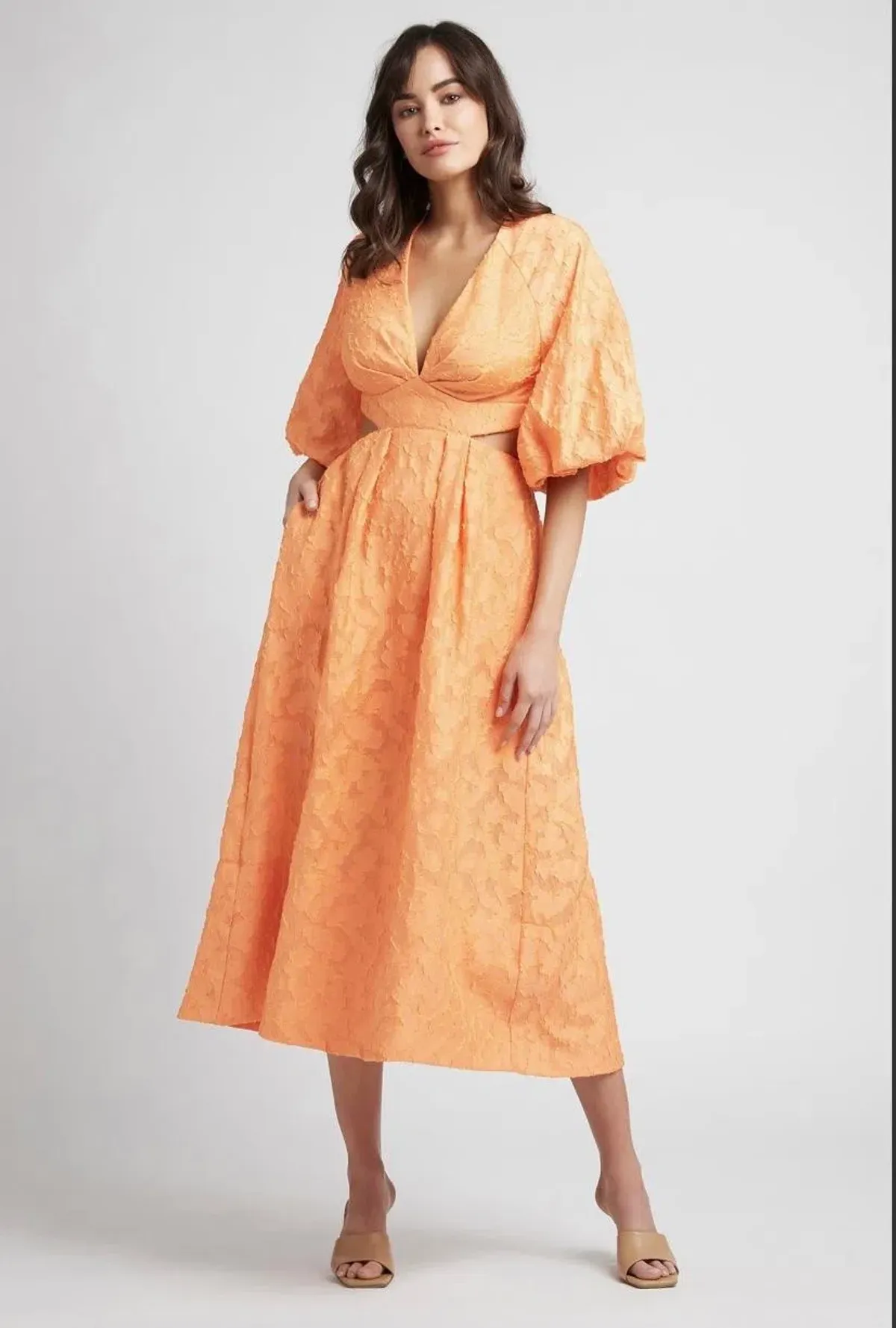 Estate dress - Image 4