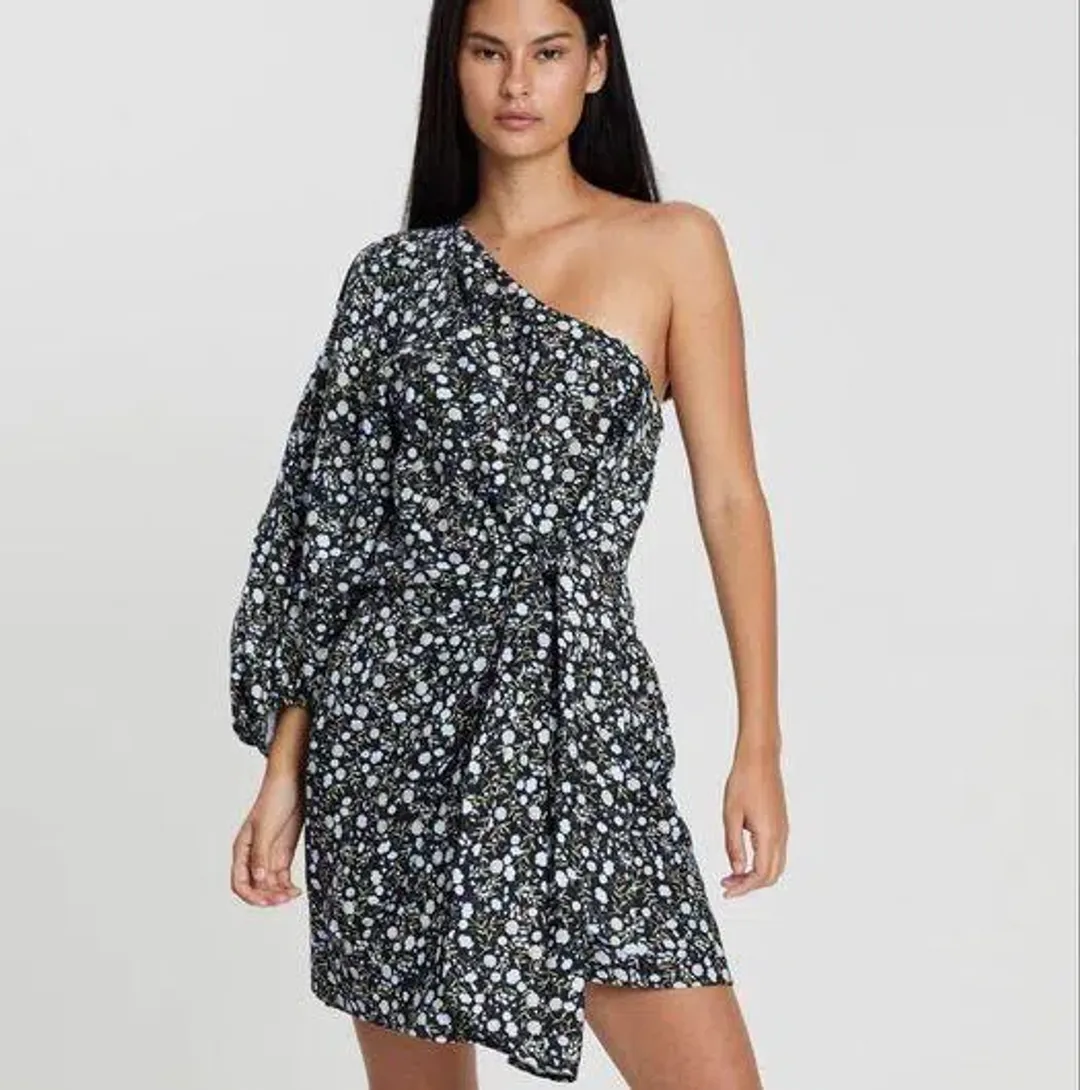Shona Joy Parker One Shoulder Draped Mini Dress Print Size 8 for rent on The Volte - main image