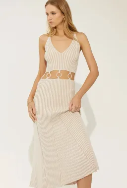 Sovere Emerge Knit Dress in Chai Latte Beige Size 8 for rent on The Volte - image 5