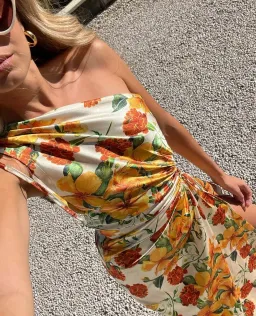 Sonya Moda Nour Yarden Floral Maxi Dress Print Size 6 for rent on The Volte - image 3