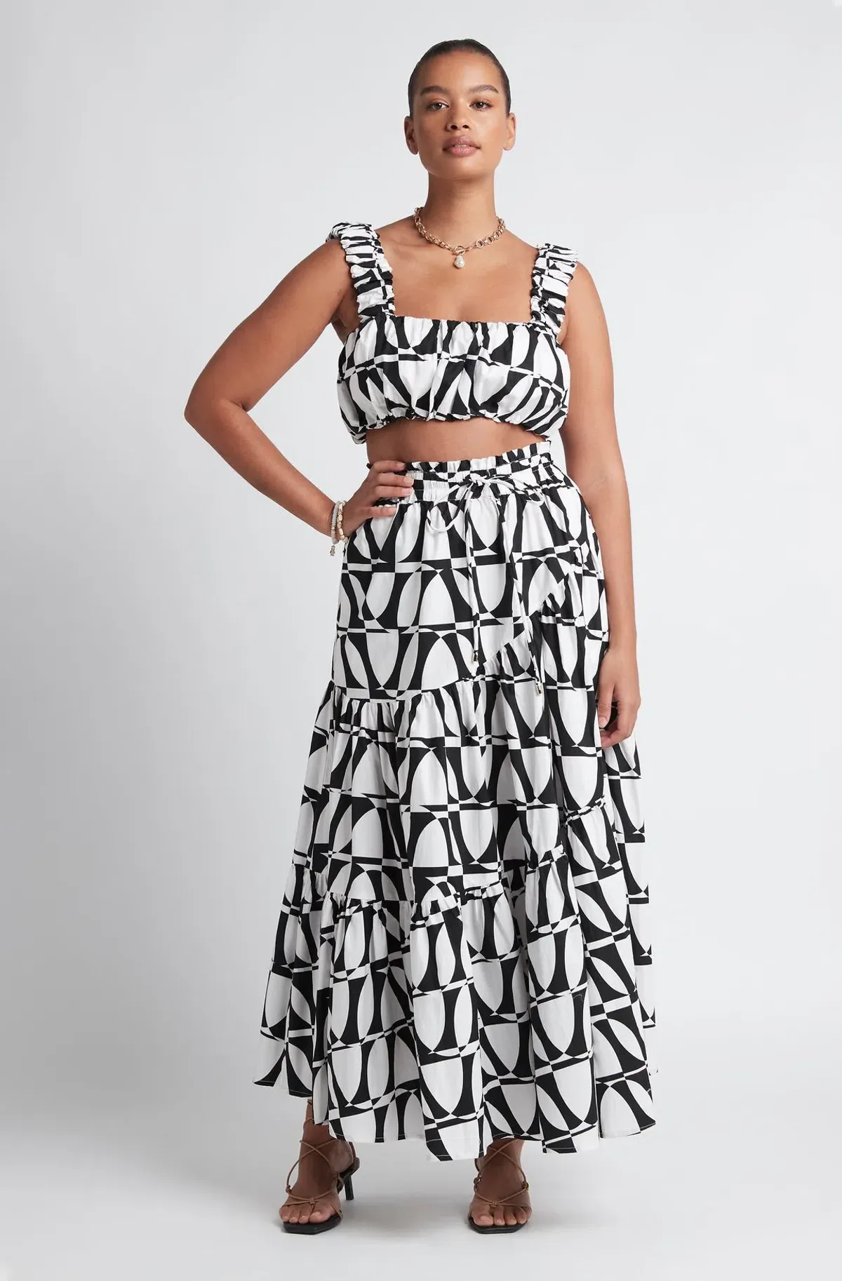 Sheike Heartbreaker Set Top & Skirt Print Size 10 and 8 - Image 1