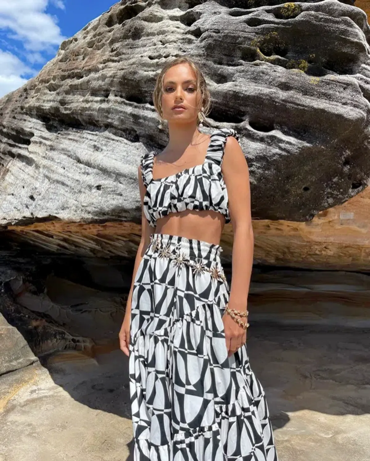 Sheike Heartbreaker Set Top & Skirt Print Size 10 and 8 - Image 6