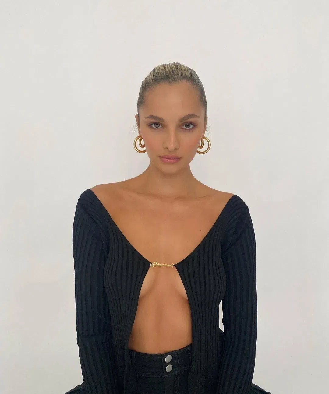 Jacquemus La Maille Pralù Longue Cardigan Black Size 6 for rent on The Volte - main image