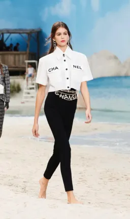 Chanel Logo Chain Belt Gold for rent on The Volte - image 5