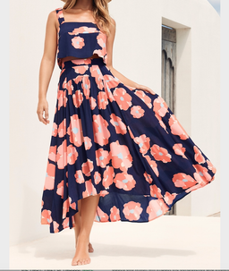 Mister Zimi Betsy Set Capri Print Size 8 for rent on The Volte - image 2