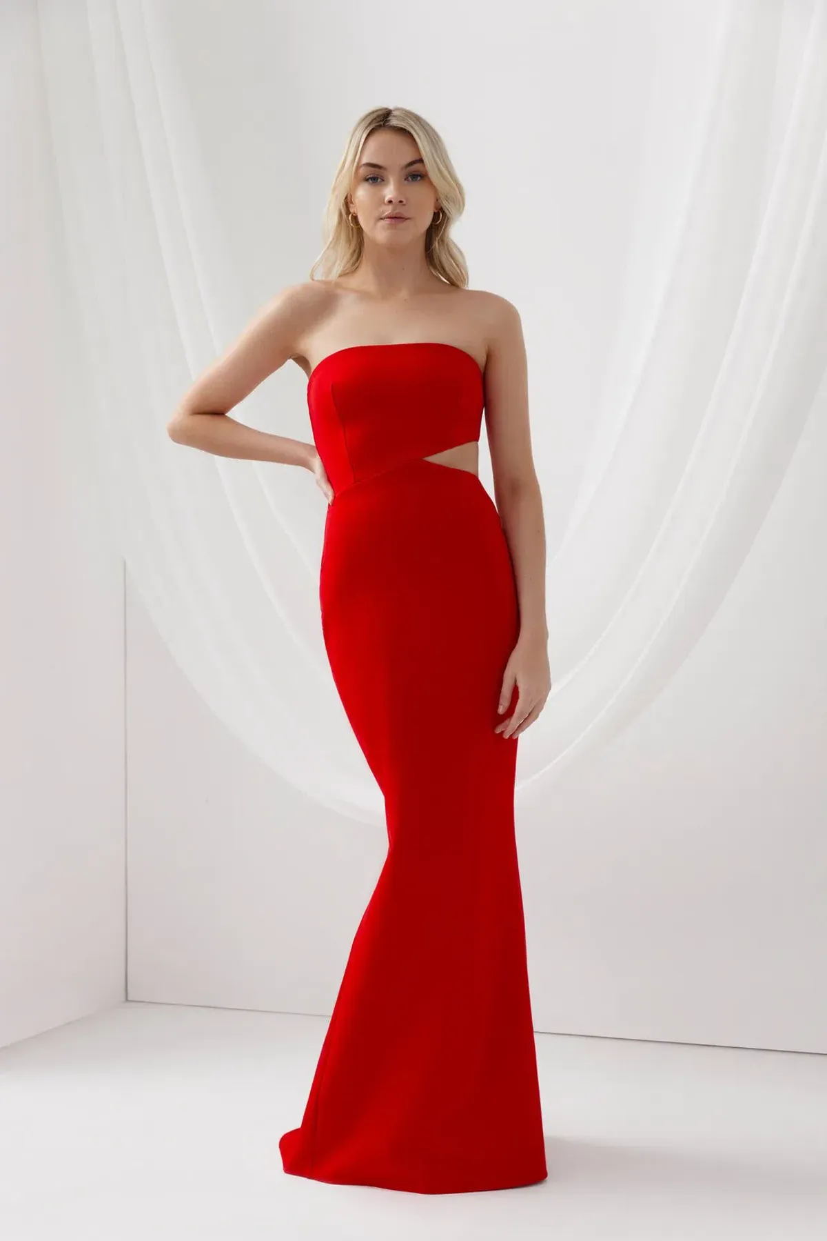 Lexi Serafina Gown Red Size 12 - Image 1