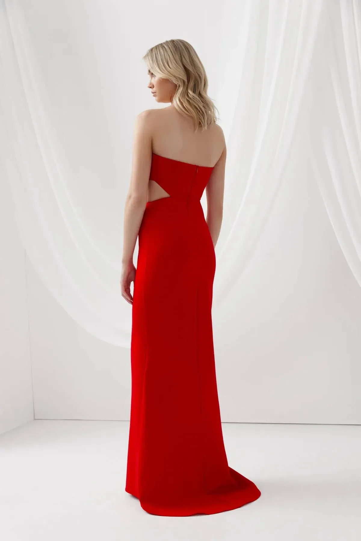 Lexi Serafina Gown Red Size 12 - Image 3