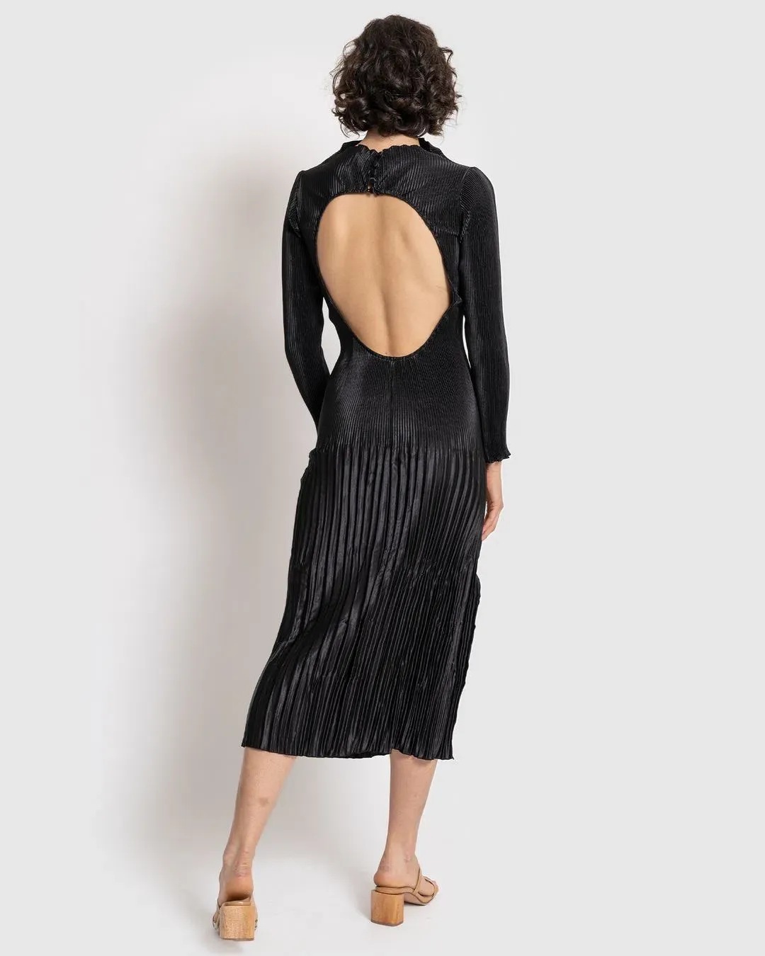 L’Idee Soirée Pleated Backless Long Sleeve Dress Black Size 8 for rent on The Volte - main image