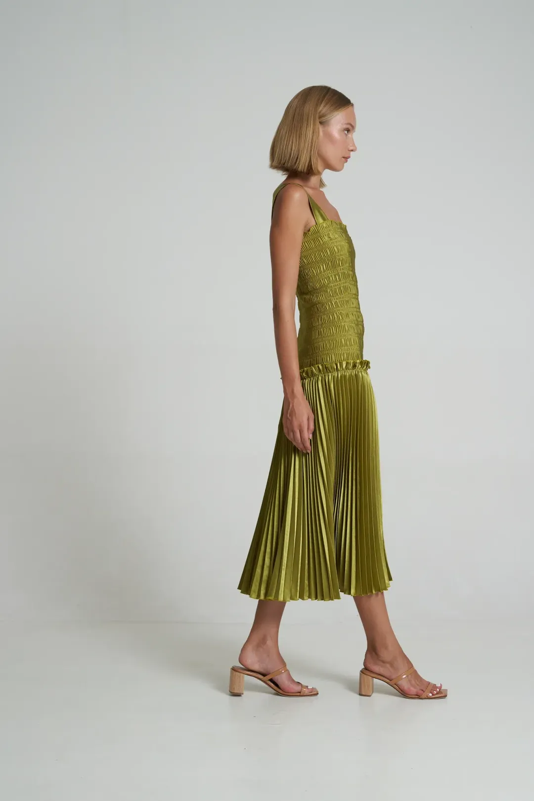 L’Idee Jolie Gown Olive Size 10 for rent on The Volte - main image