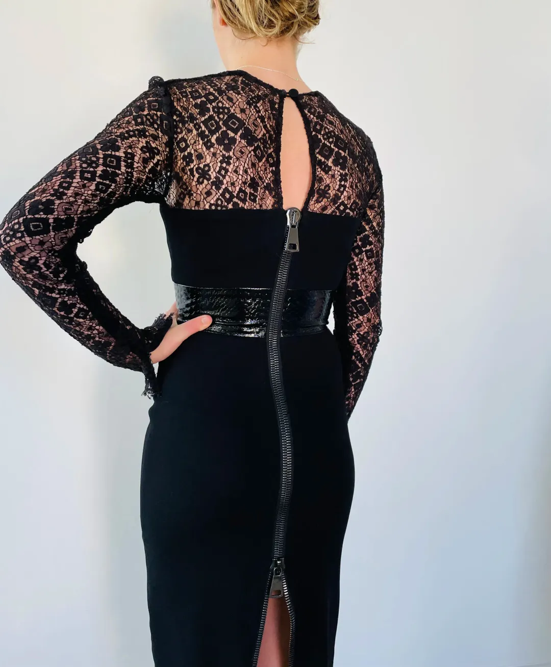 Alex Perry Mabelle Lace Long Sleeve Plastic & Satin Crepe Pencil Dress Black Size 6 for rent on The Volte - main image