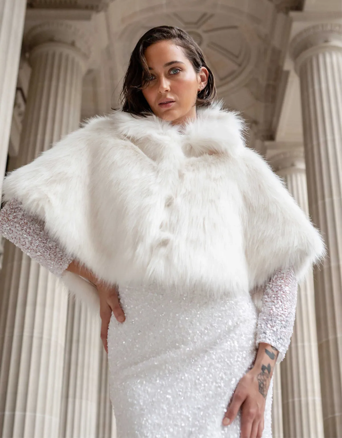 Unreal Fur Nord Cape Ivory One Size - Image 1