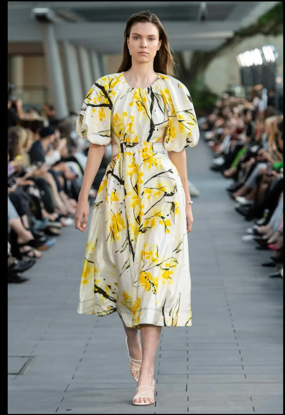 Aje Mimosa Cut-out Midi Dress In Wattle Print Size 8 - Image 7