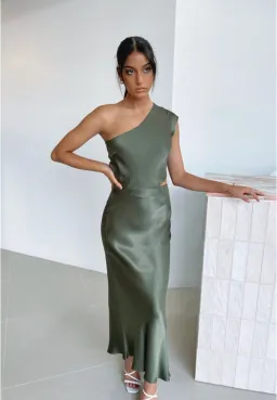 Bec & Bridge Delphine Asymmetric Midi Dress Green Size 6 for rent on The Volte - image 2