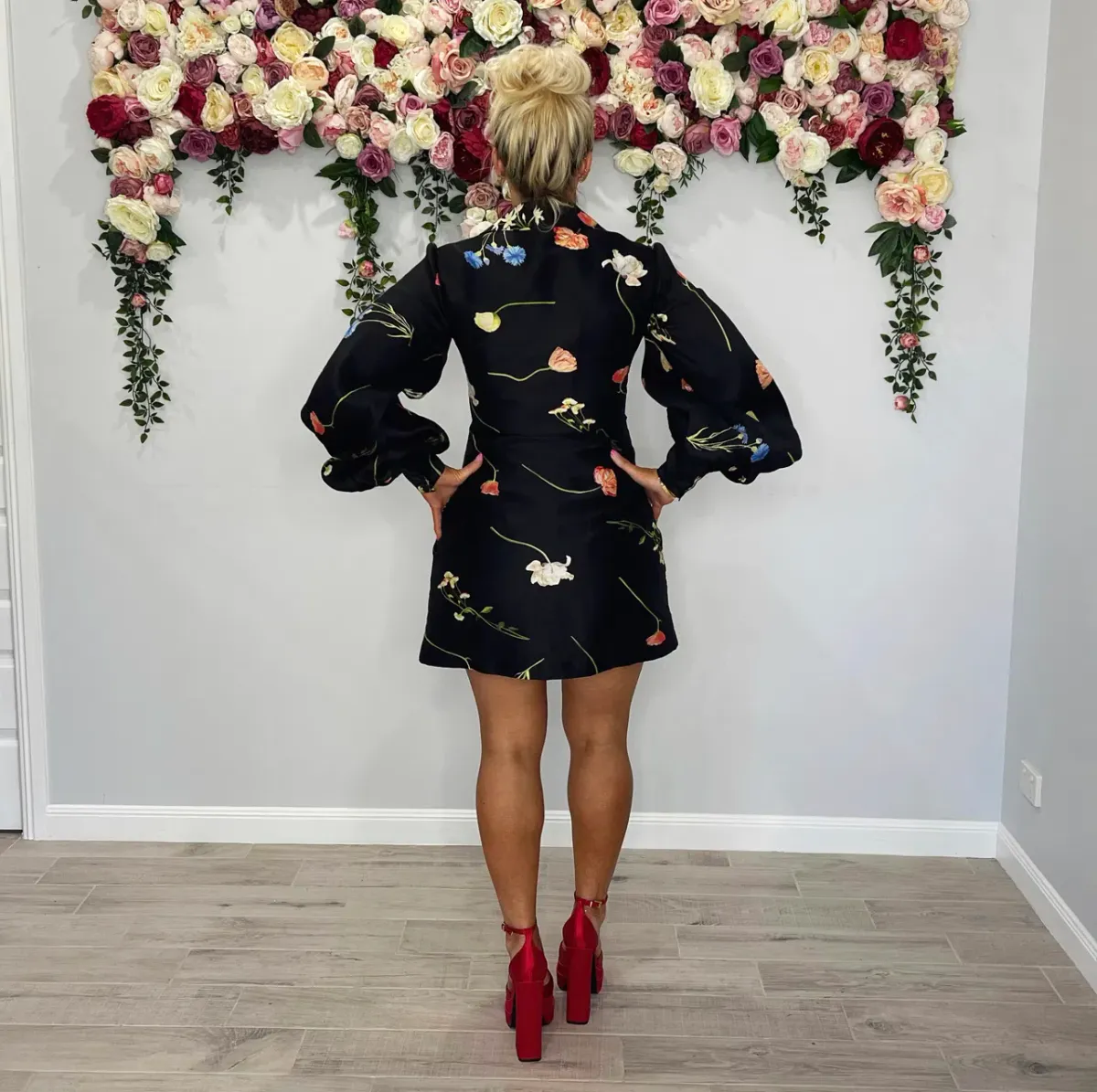 Leo and Lin The Fields Linen Mini Dress Black Size 8 - Image 3