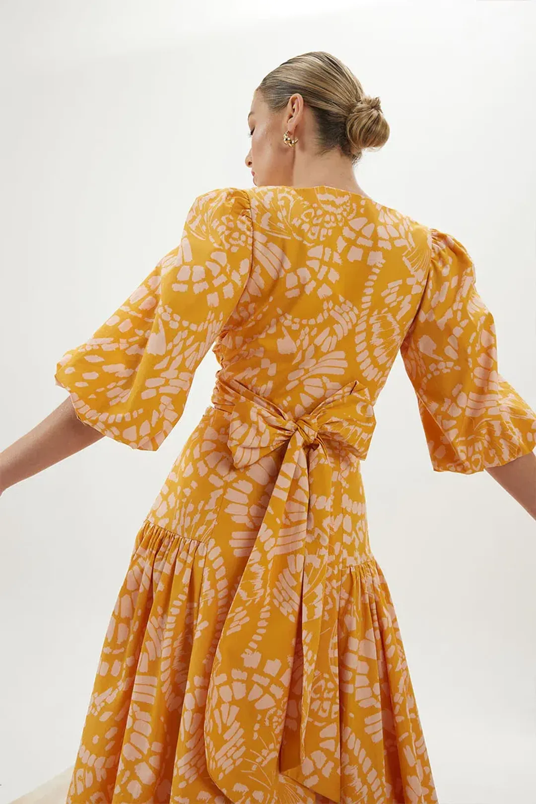 Mon Renn Monarch Midi Dress Print Size 10 for rent on The Volte - main image