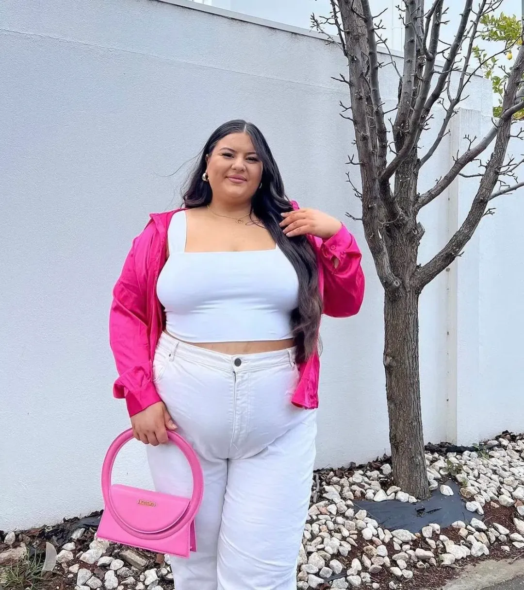 Jacquemus Le Sac Rond Shoulder Bag Pink for rent on The Volte - main image