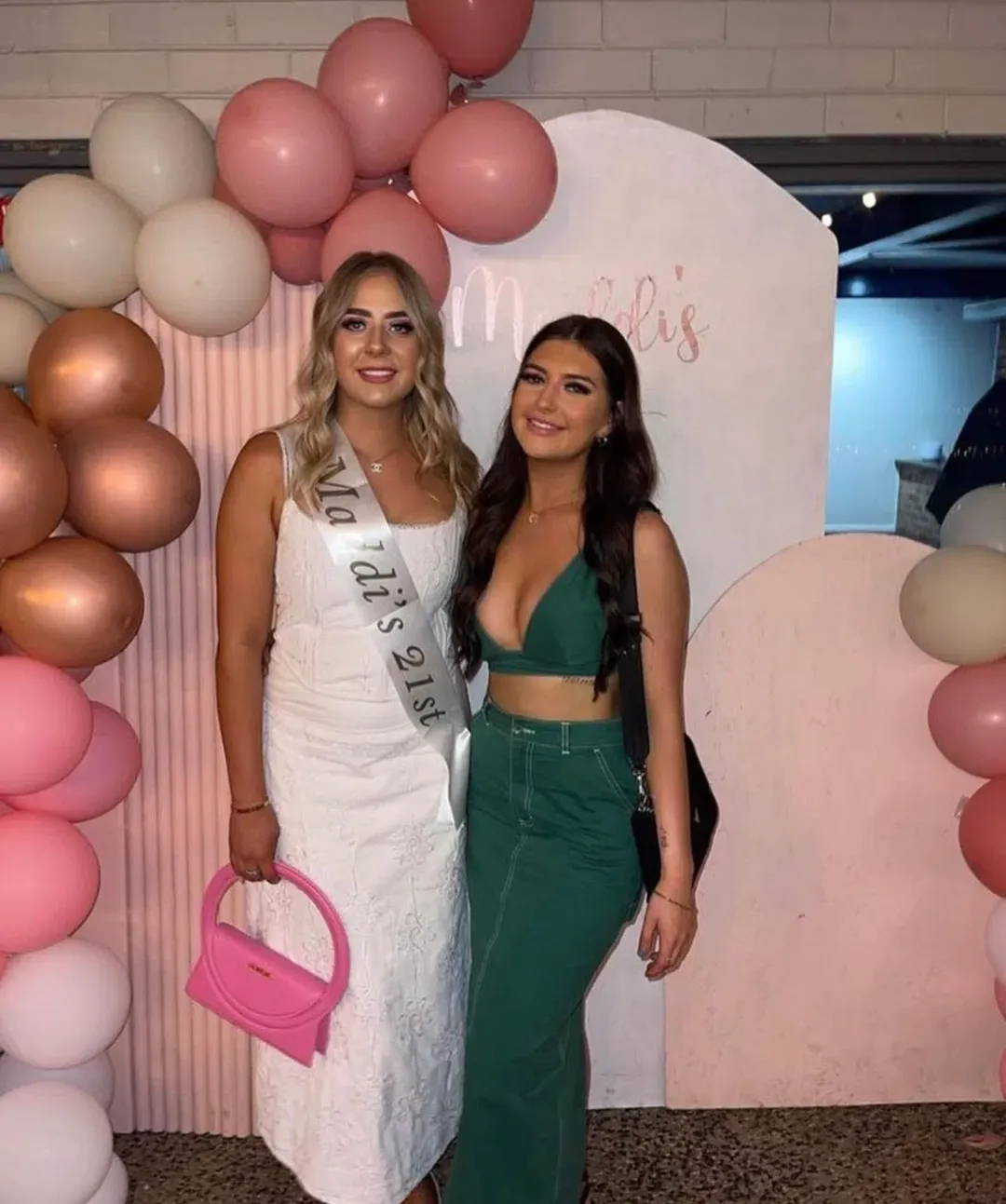 Jacquemus Le Sac Rond Shoulder Bag Pink for rent on The Volte - main image