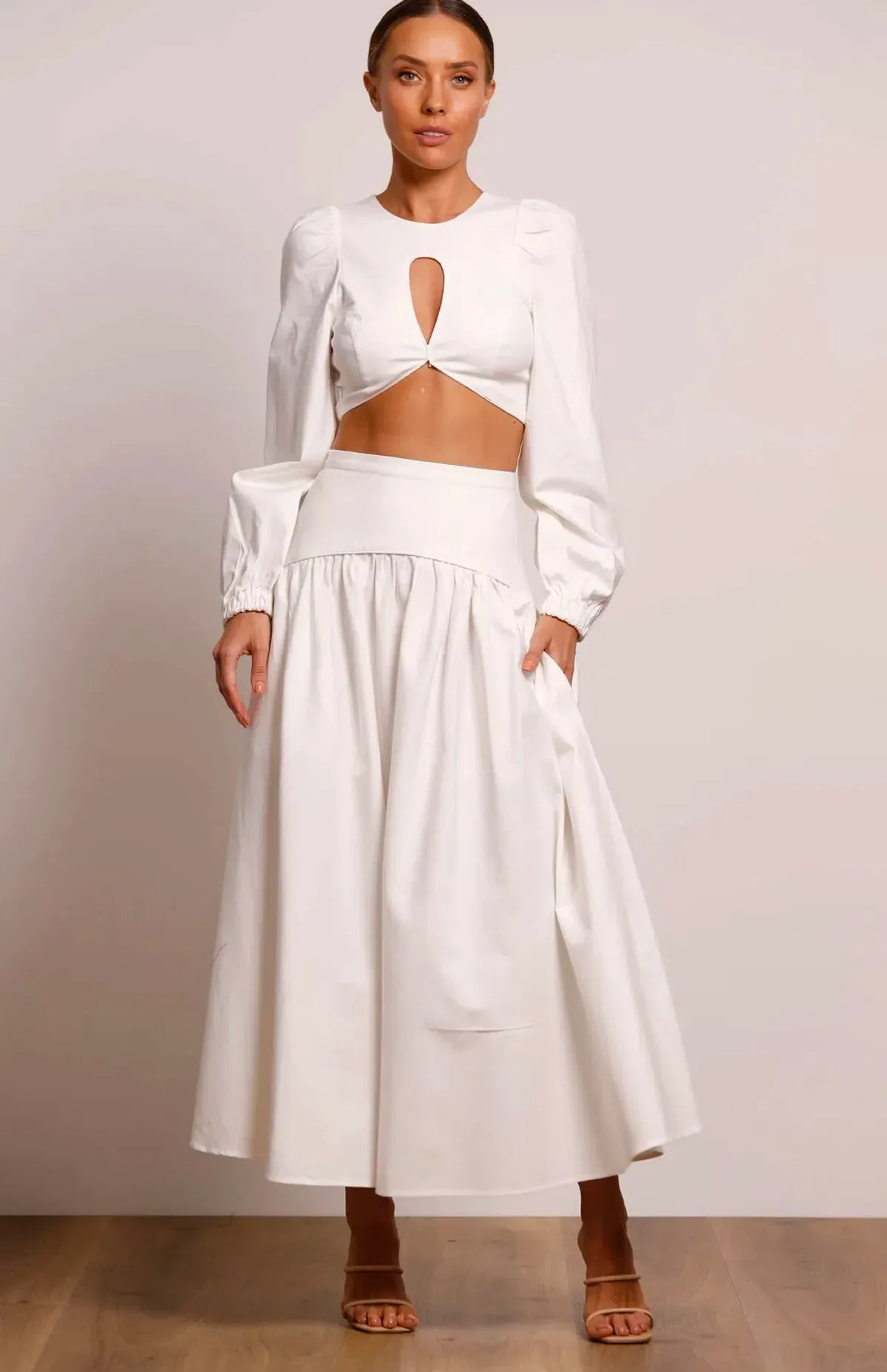 Pasduchas Meadows Crop Top and Maxi Skirt Set White Size 8 - Image 1