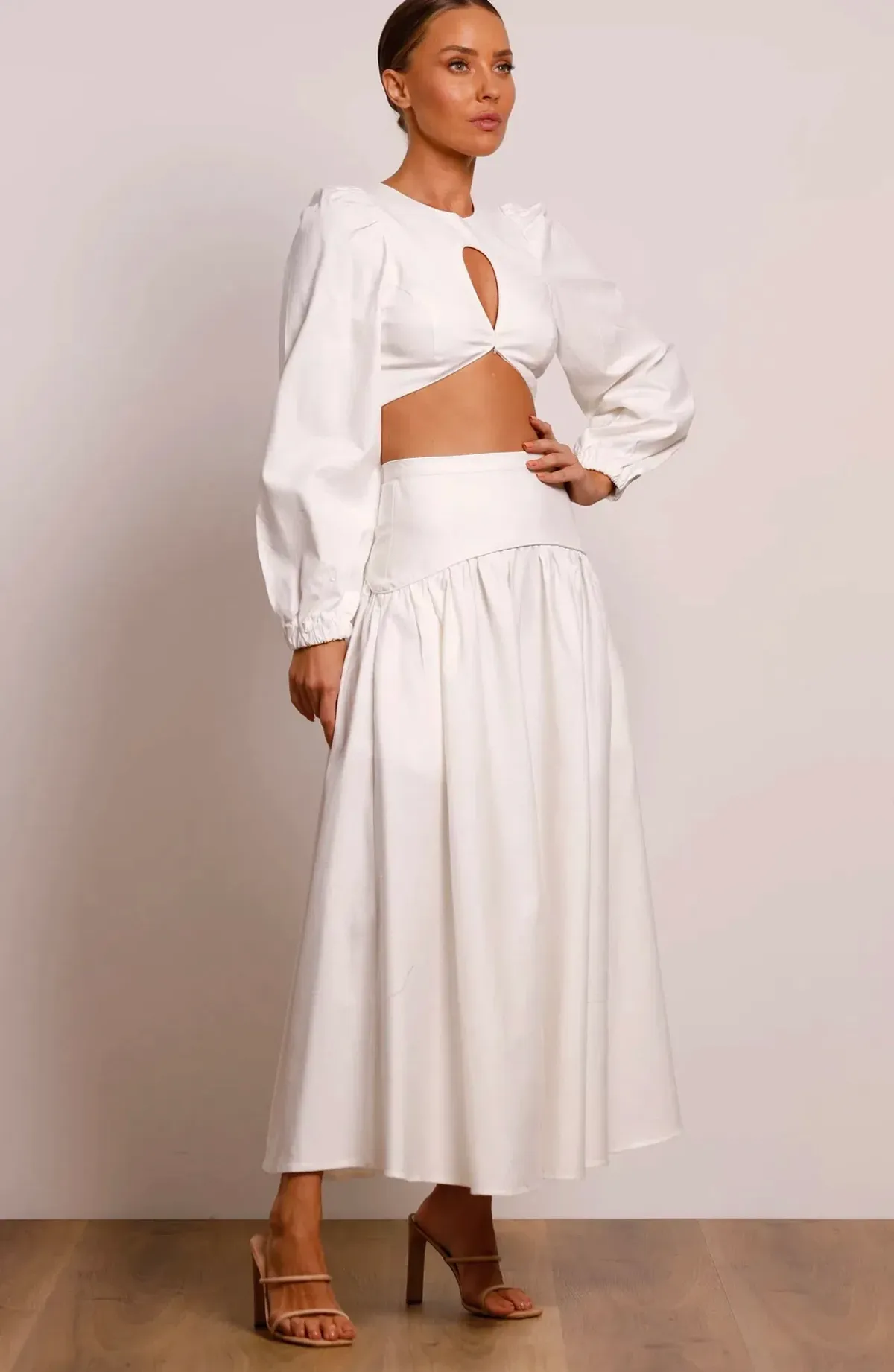 Pasduchas Meadows Crop Top and Maxi Skirt Set White Size 8 - Image 4