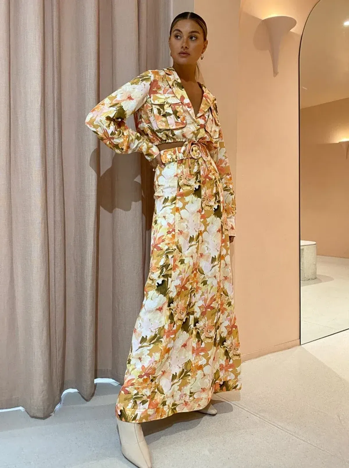 Significant Other Svana Skirt & Vienna Top Set in Watercolour Floral Print Size 6 - Image 4