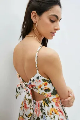 Faithfull the Brand Corvina Midi Dress Teatro Floral Print Size 10 for rent on The Volte - image 2