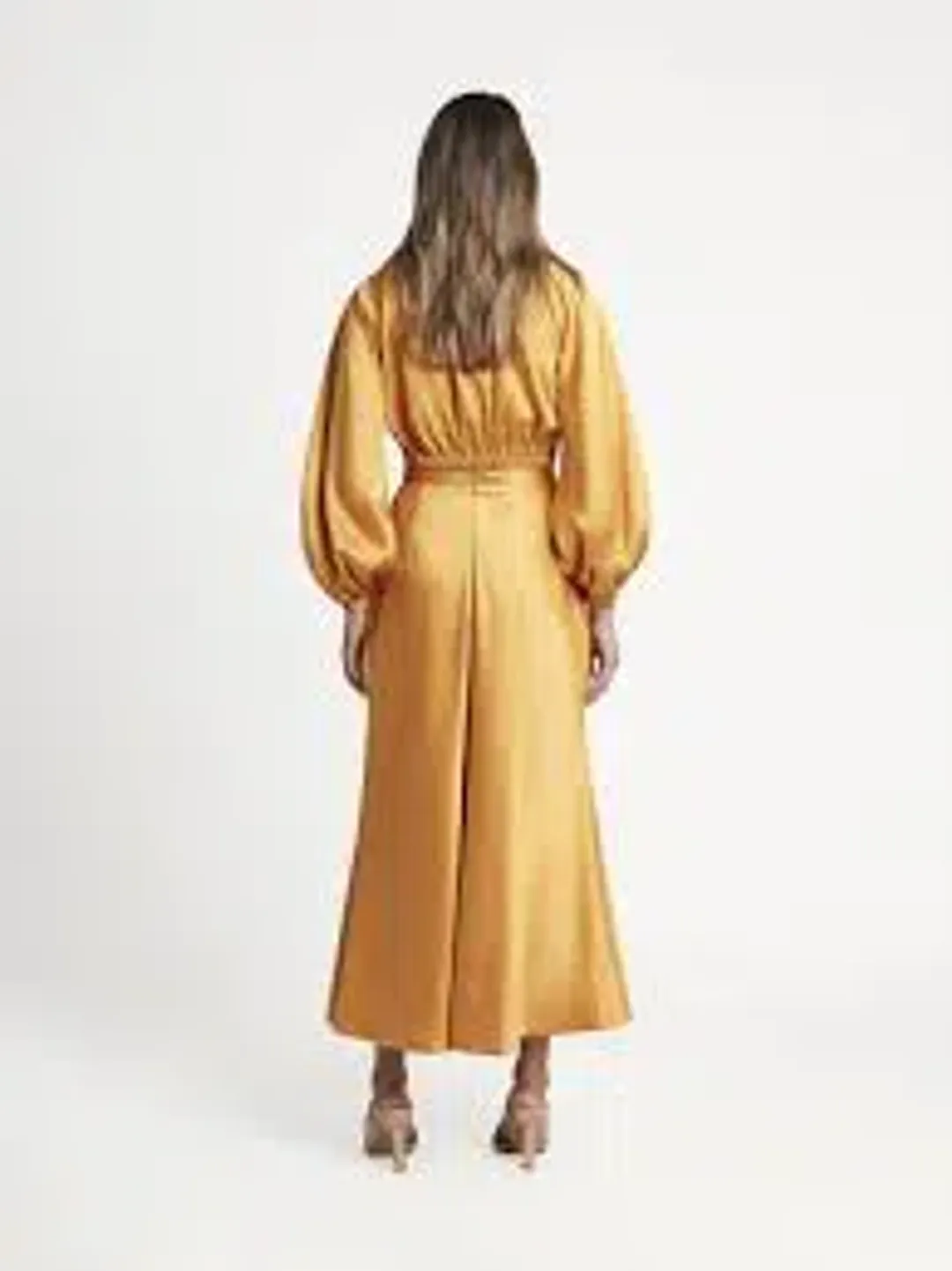 Sheike Nirvana Set Mango Size 6 for rent on The Volte - main image