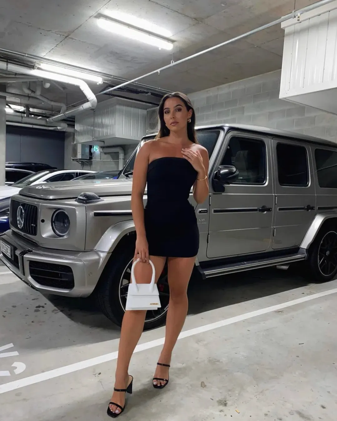 Jacquemus Le Chiquito Moyen Bag White for rent on The Volte - main image