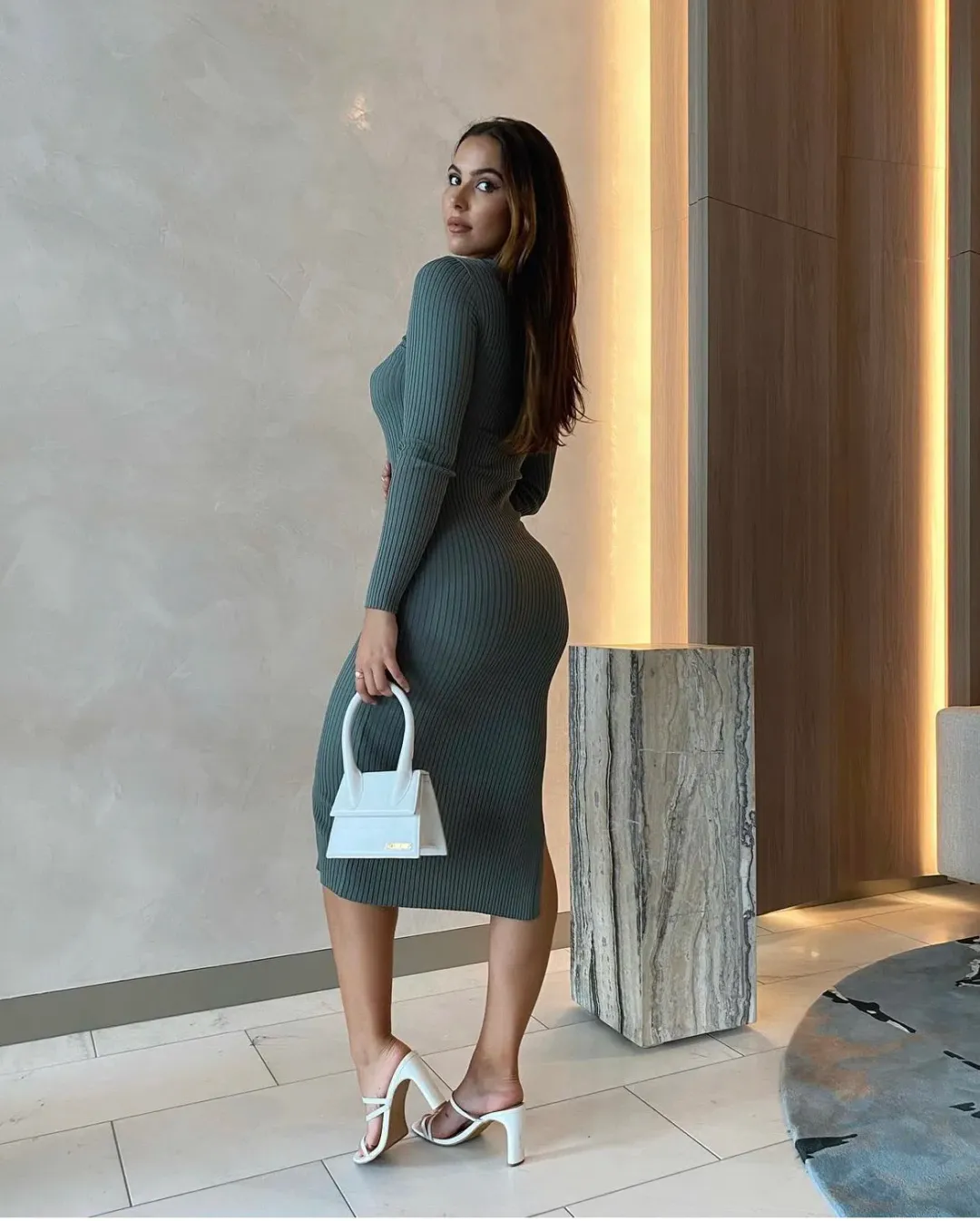 Jacquemus Le Chiquito Moyen Bag White for rent on The Volte - main image