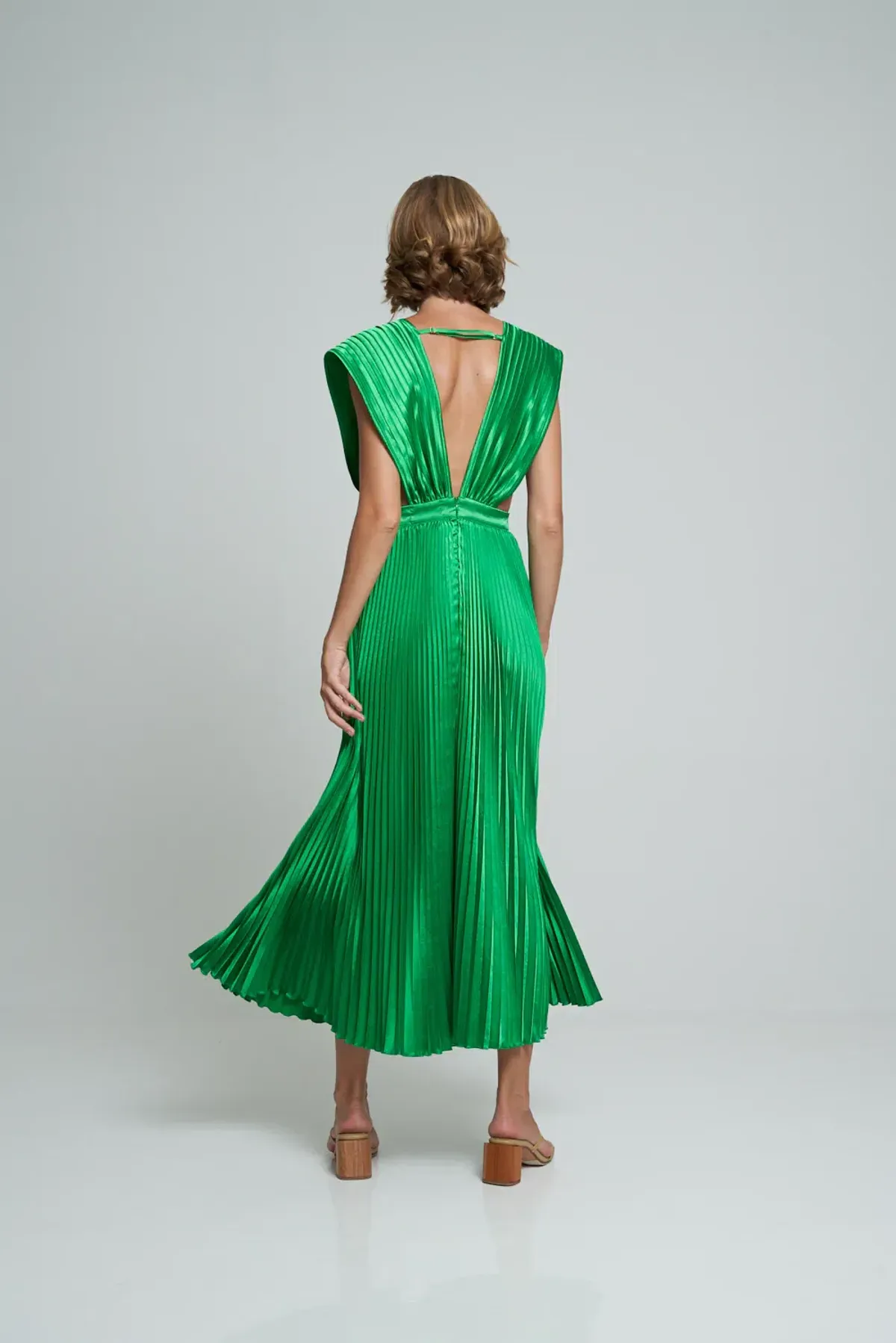 L'idee Gala Gown Bright Green Size 8 - Image 5
