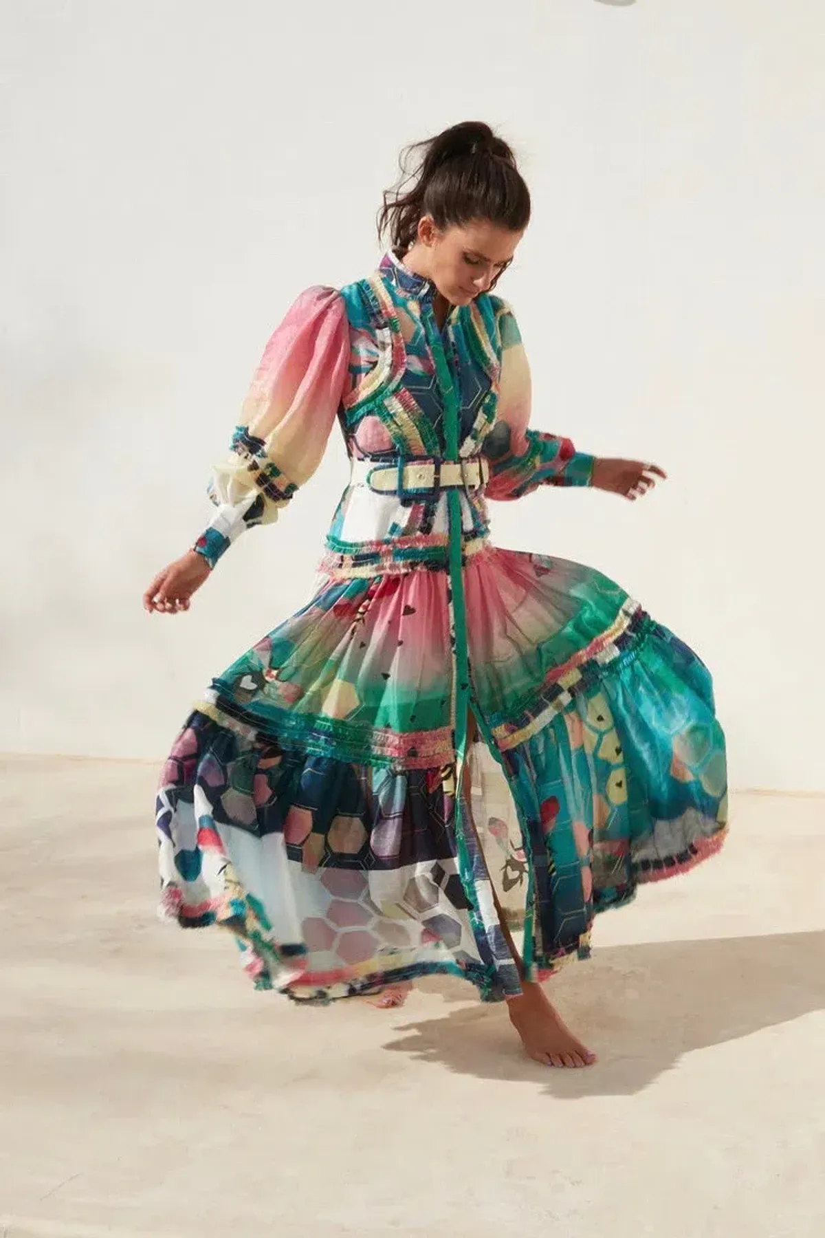 Mackenzie Mode Queen Bee Maxi Dress Print Size 6 - Image 3