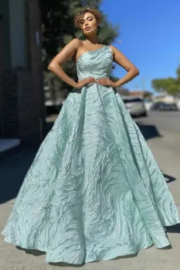 Jadore JX4087 Mint Size 10 for rent on The Volte - image 3