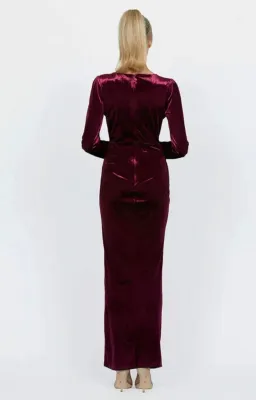 Bariano Isla Sleeve Maxi Dress in Velvet Red Size 8 for rent on The Volte - image 2