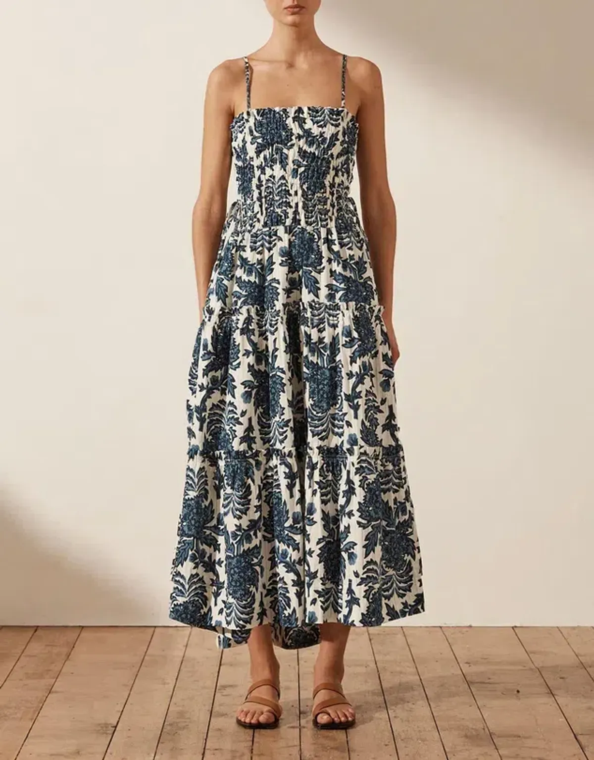 Shona Joy Diana Shirred Tiered Midi Dress Print Size 6 - Image 1